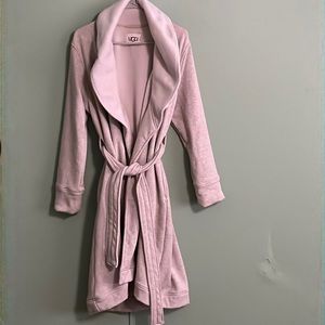 Bath robe ugg beige size extra large  worn 1 time